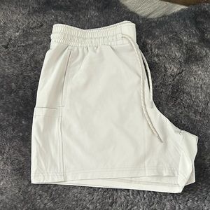 Avalanche shorts